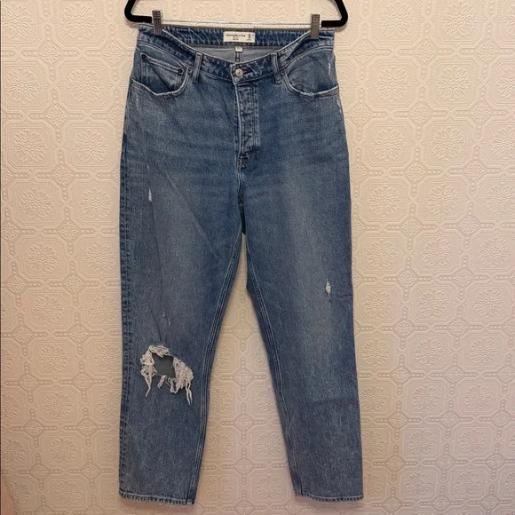Abercrombie & Fitch Curve Love High Rise Dad Jeans Medium Ripped Wash Size 30L - Picture 5 of 12